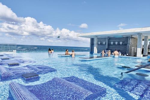 Riu Palace Paradise Island - Adults Only - All Inclusive - Best Parking Hotels in Bahamas