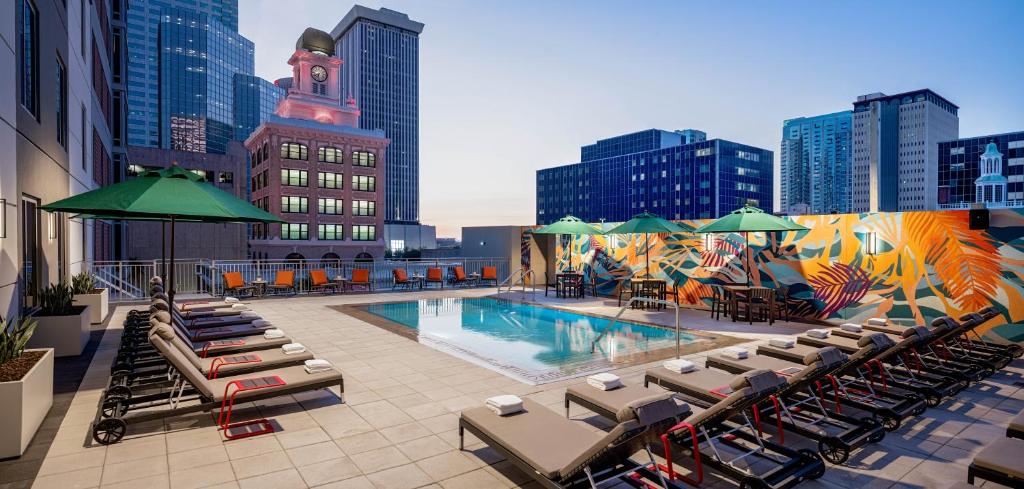 Hyatt Place Tampa Downtown - Best Hotels with Free Breakfast in Tampa, FL