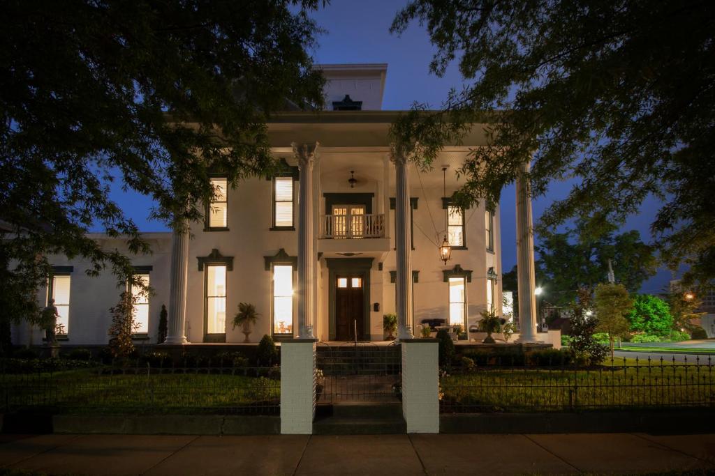 Belle Louise Historic Bed & Breakfast - Best Hotels in Paducah