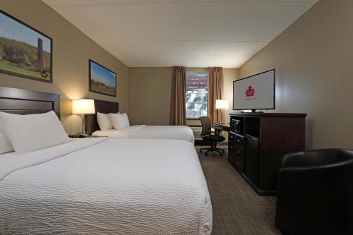 Canad Inns Destination Centre Windsor Park - Best Fitness Hotels in Winnipeg