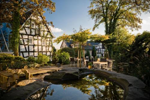Malerwinkel Hotel - Best Hotels in North Rhine-Westphalia