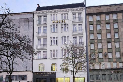 Hotel Kronprinz Hamburg Hauptbahnhof - Best Hotels with Free Breakfast in Hamburg