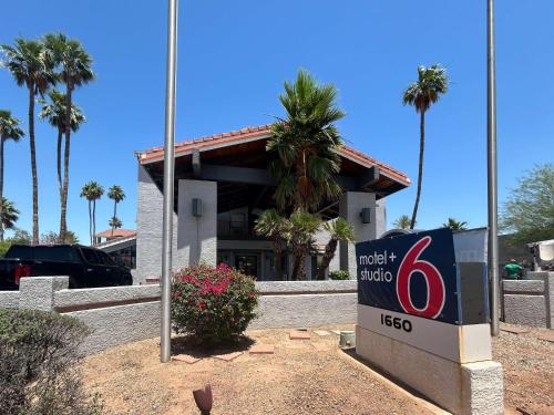 suite hotels in Tempe