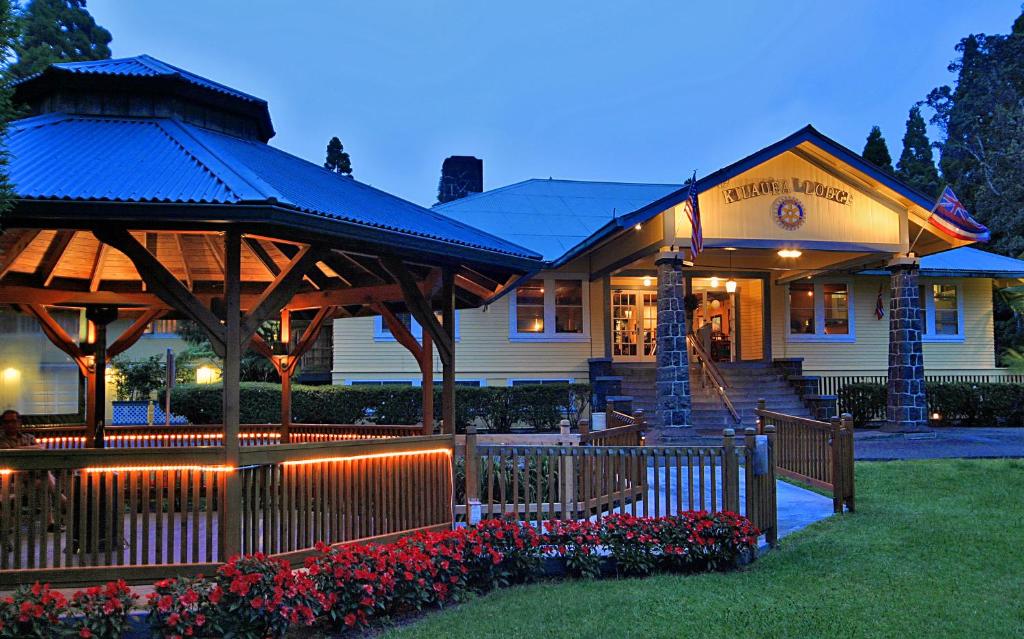Kilauea Lodge and Restaurant - Best Hotels in Hawaii