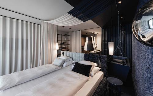 AEON Hotel - adults only Bed & Breakfast