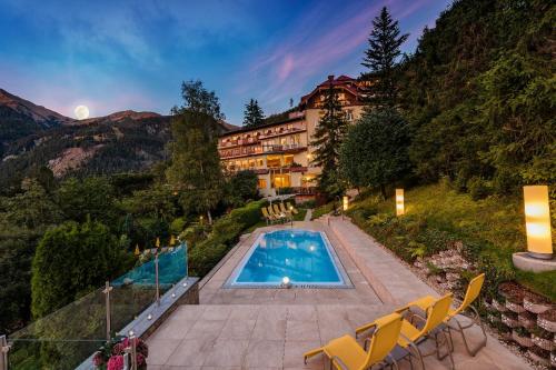 Hotel Alpenblick - Best Hotels in Bad Gastein