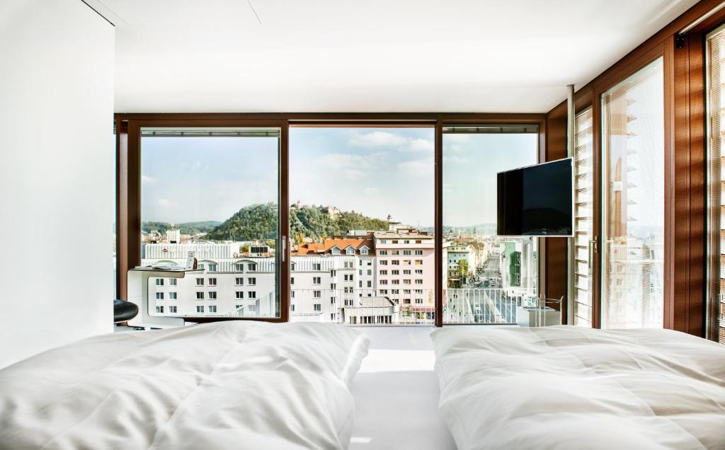 Hotel Daniel Graz - Smart Lifestyle Near City Centre - Best Hotels in Styria