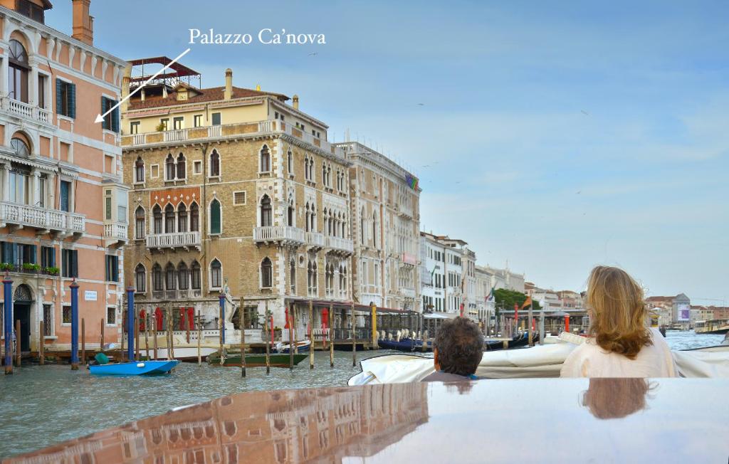 Palazzo Ca'nova on the Grand Canal - Hayez apartment - Venice Central Hotels