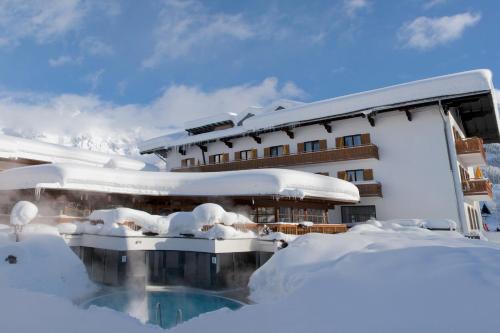 Gut Wenghof - Family Resort Werfenweng - Best Family Hotels in Salzburg