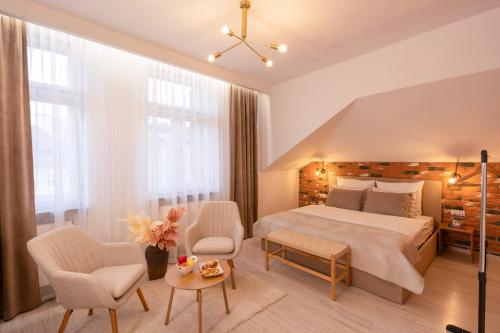 Kazimierz Residence Square - Best Hotels with Free Breakfast in Krakow