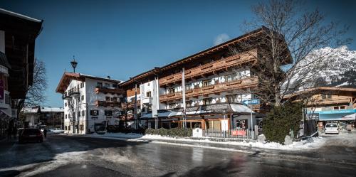 Hotel Hochfilzer - Best Hotels in Tyrol