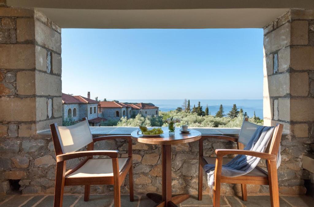 Kalamitsi Hotel - Best Hotels in Kardamili
