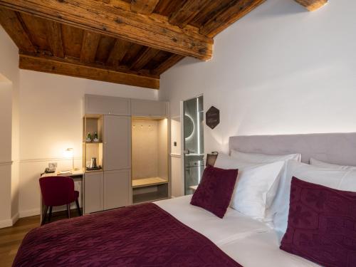Hotel Heritage