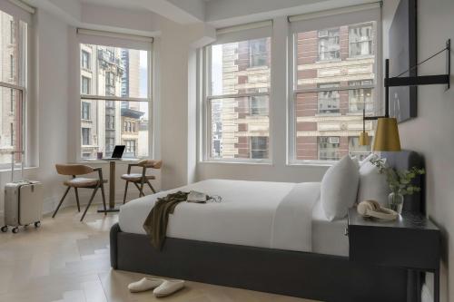 Flatiron Hotel, Sonder by Marriott Bonvoy - Best Hotels near School of Visual Arts, NY