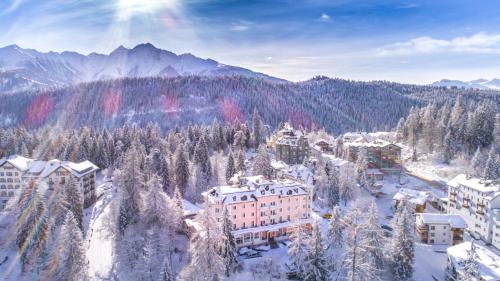 Romantik Hotel Schweizerhof & Spa Flims - Best Hotels in Grisons
