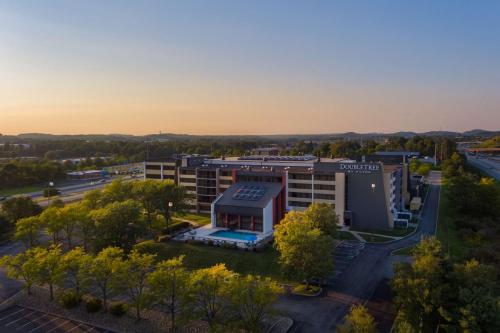 DoubleTree by Hilton Pittsburgh - Cranberry - Best Parking Hotels in Pennsylvania
