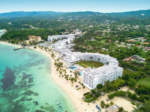 Riu Ocho Rios - All Inclusive - Best Parking Hotels in Jamaica