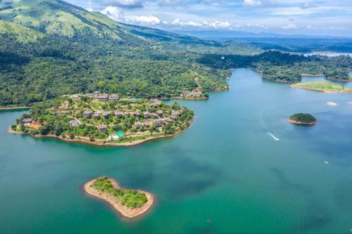 MOUNTAIN SHADOWS RESORT Wayanad - Best Hotels in Kerala