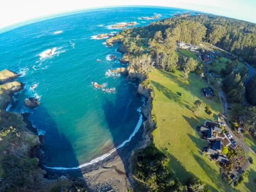 Heritage House Resort & Spa - Best Beach Hotels in California