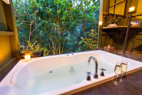 Wairua Lodge - Rainforest River Retreat - Best Hotels on Coromandel Peninsula