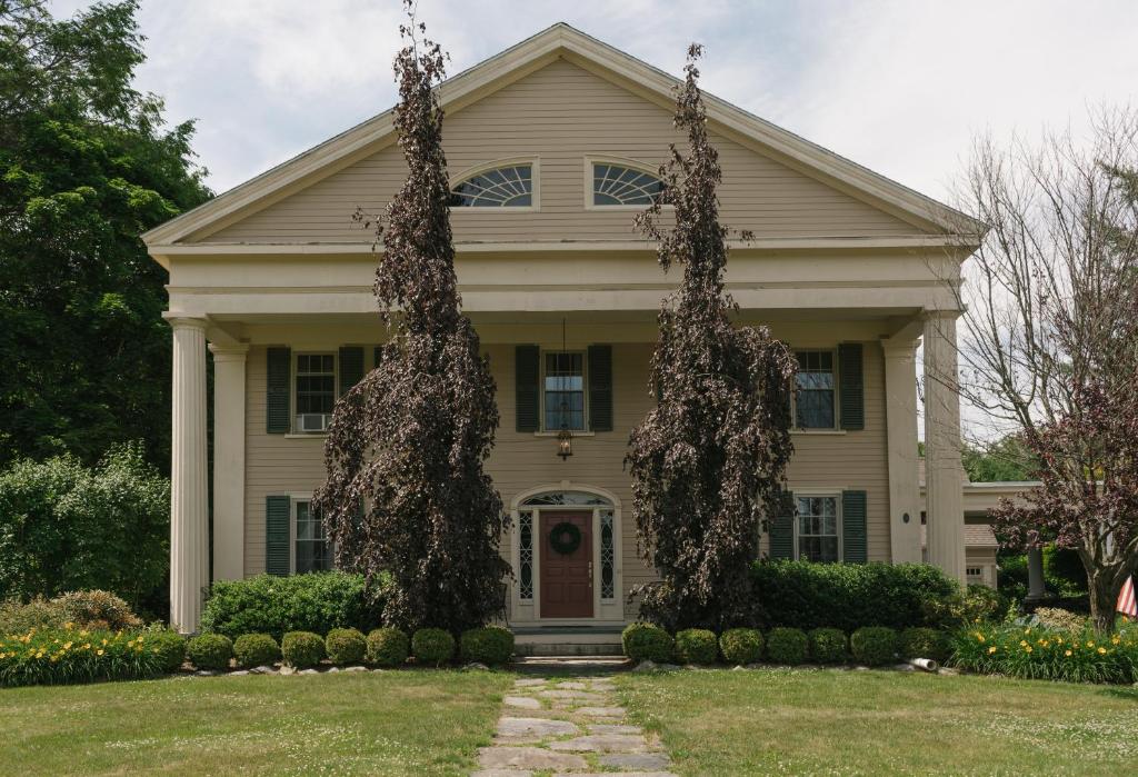 The Watson Boutique Bed and Breakfast - Best Hotels in Connecticut