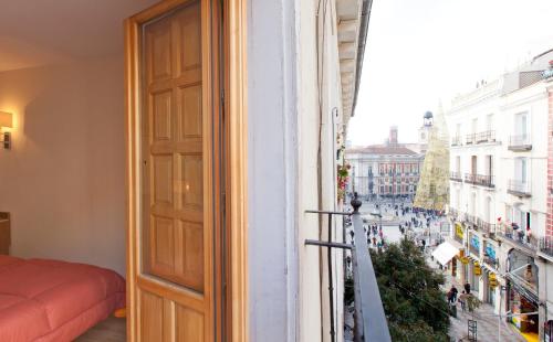 Hotel Mirador Puerta del Sol - Best Hotels with Free Breakfast in Madrid