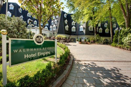 Waldhaus Reinbek - Best Fitness Hotels in Hamburg