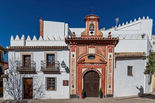 La Ermita Suites - Único Hotel Monumento de Córdoba - Best Hotels in Andalucía