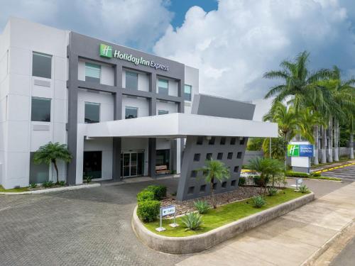 Holiday Inn Express San Jose Forum by IHG - Best Hotels with Free Breakfast in Costa Rica
