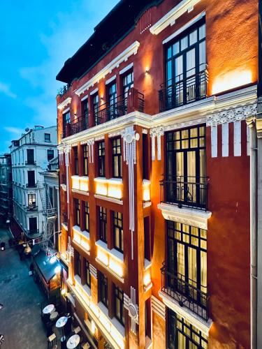 RUZ Hotels - Istanbul Hotels with Pools