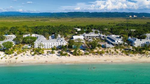 Riu Palace Tropical Bay - All Inclusive - Best Hotels with Free Breakfast in Jamaica