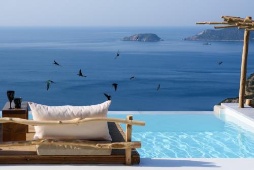 ALETRI new swim up HOTEL