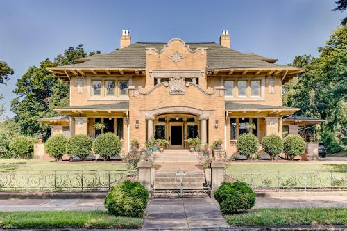 Oak Hall Bed and Breakfast - Best Hotels in Vicksburg