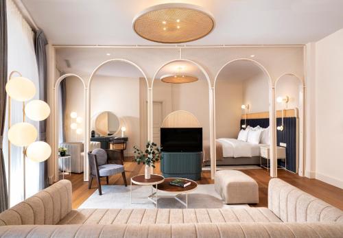 Ecole St. Pierre Hotel - Romantic Hotels in Istanbul