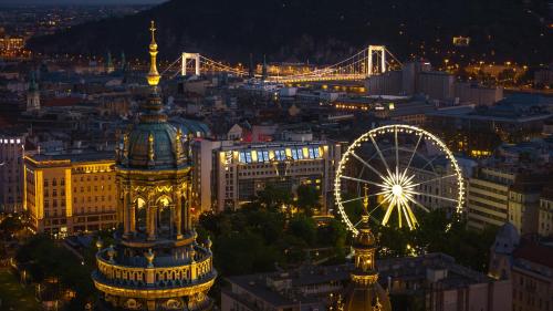 Kempinski Hotel Corvinus Budapest - Budapest Hotels with Pools