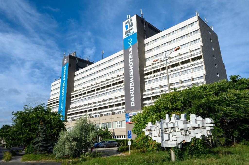 Danubius Hotel Arena - Best Parking Hotels in Budapest