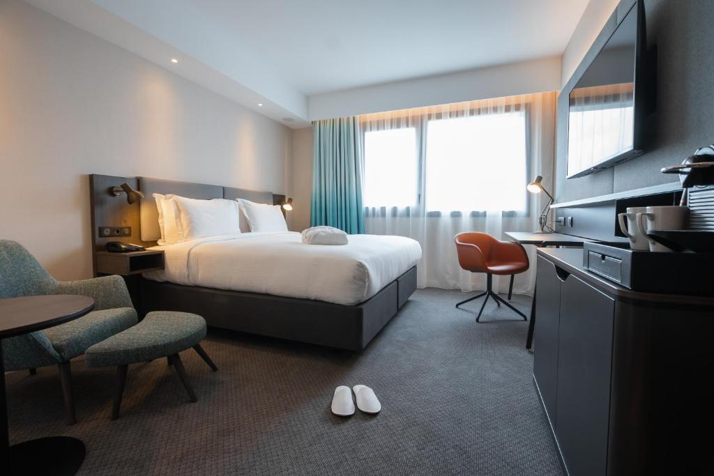 Holiday Inn Paris CDG Airport an IHG Hotel - Best Hotels with Airport Shuttle Service in Paris