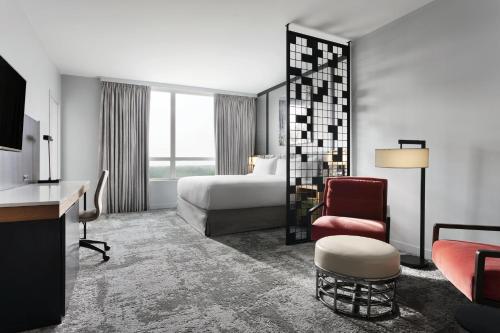 Loews Chicago O'Hare Hotel