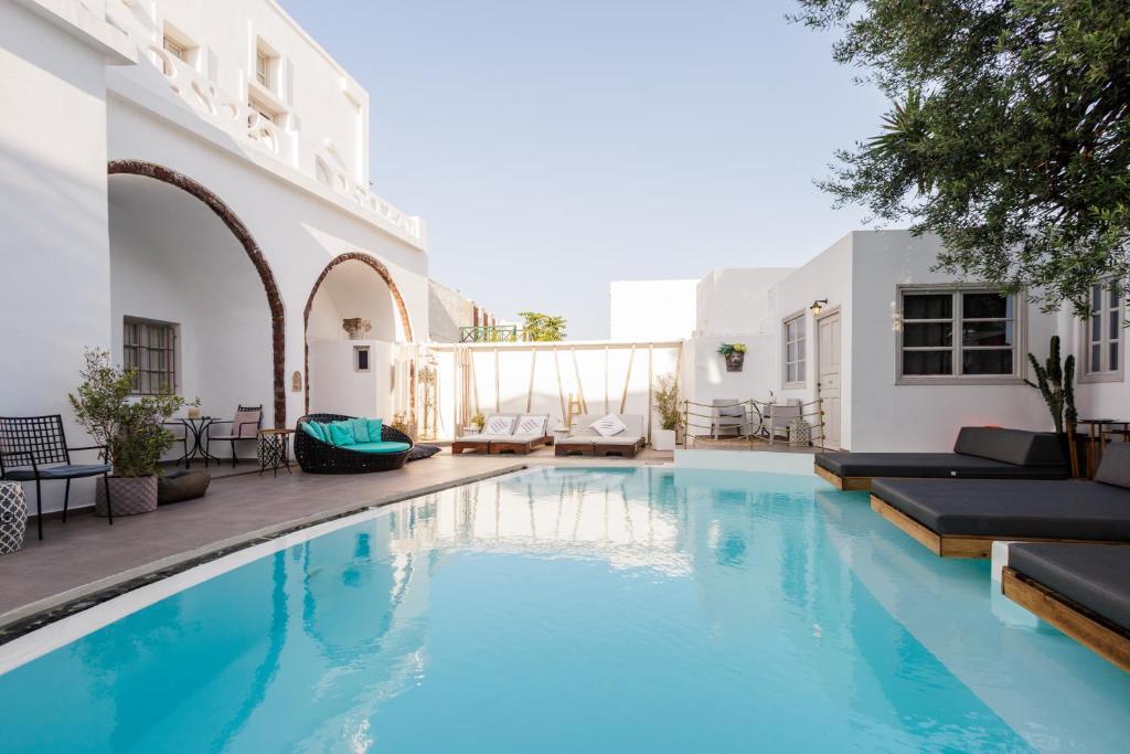 The Museum Project Oia - Best Hotels in Santoríni