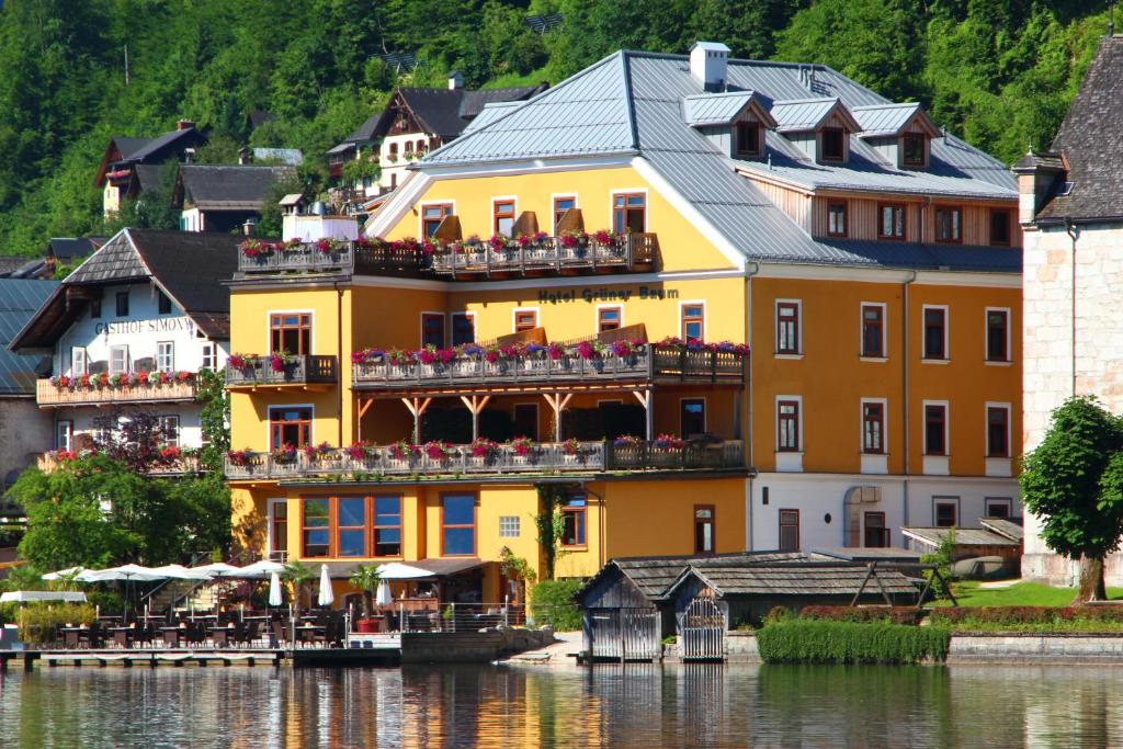 Seehotel Grüner Baum - Best Hotels in Upper Austria