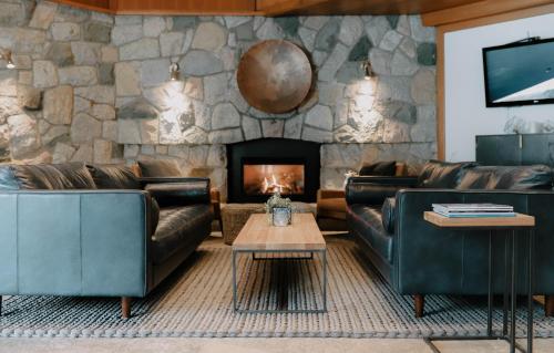 Adara Hotel - Best Hotels in British Columbia