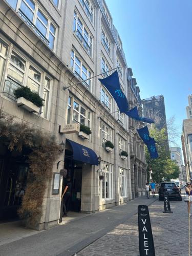 Hôtel Saint-Sulpice - Best Hotels in Québec