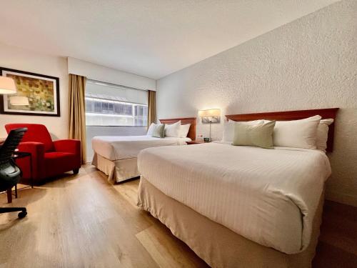 Hotel Universel Montréal - Best Parking Hotels in Montreal