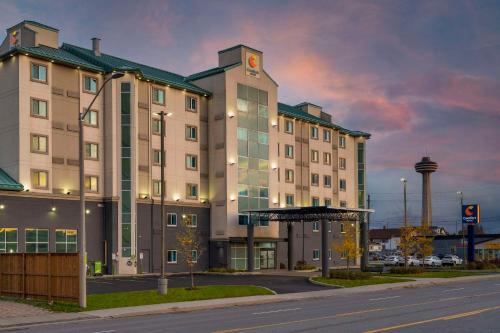 Comfort Hotel - Best Pet-Friendly Hotels in Niagara Falls
