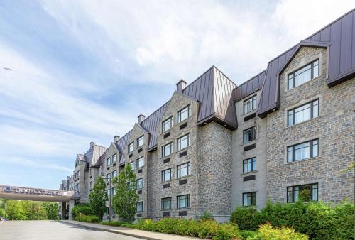 DoubleTree by Hilton Quebec Resort - Best Parking Hotels in Quebec City