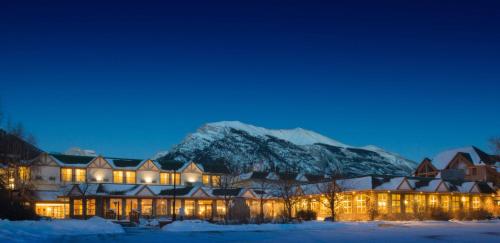 Coast Canmore Hotel & Conference Centre - Best Pool Hotels in Banff