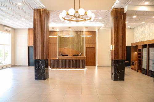 Ramada Plaza by Wyndham Gatineau/Manoir du Casino - Best Parking Hotels in Ottawa
