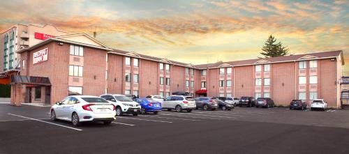 Diplomat Inn - Best Pet-Friendly Hotels in Niagara Falls
