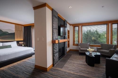 Nita Lake Lodge