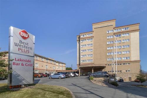 Best Western Plus Chocolate Lake Hotel - Halifax - Best Parking Hotels in Halifax